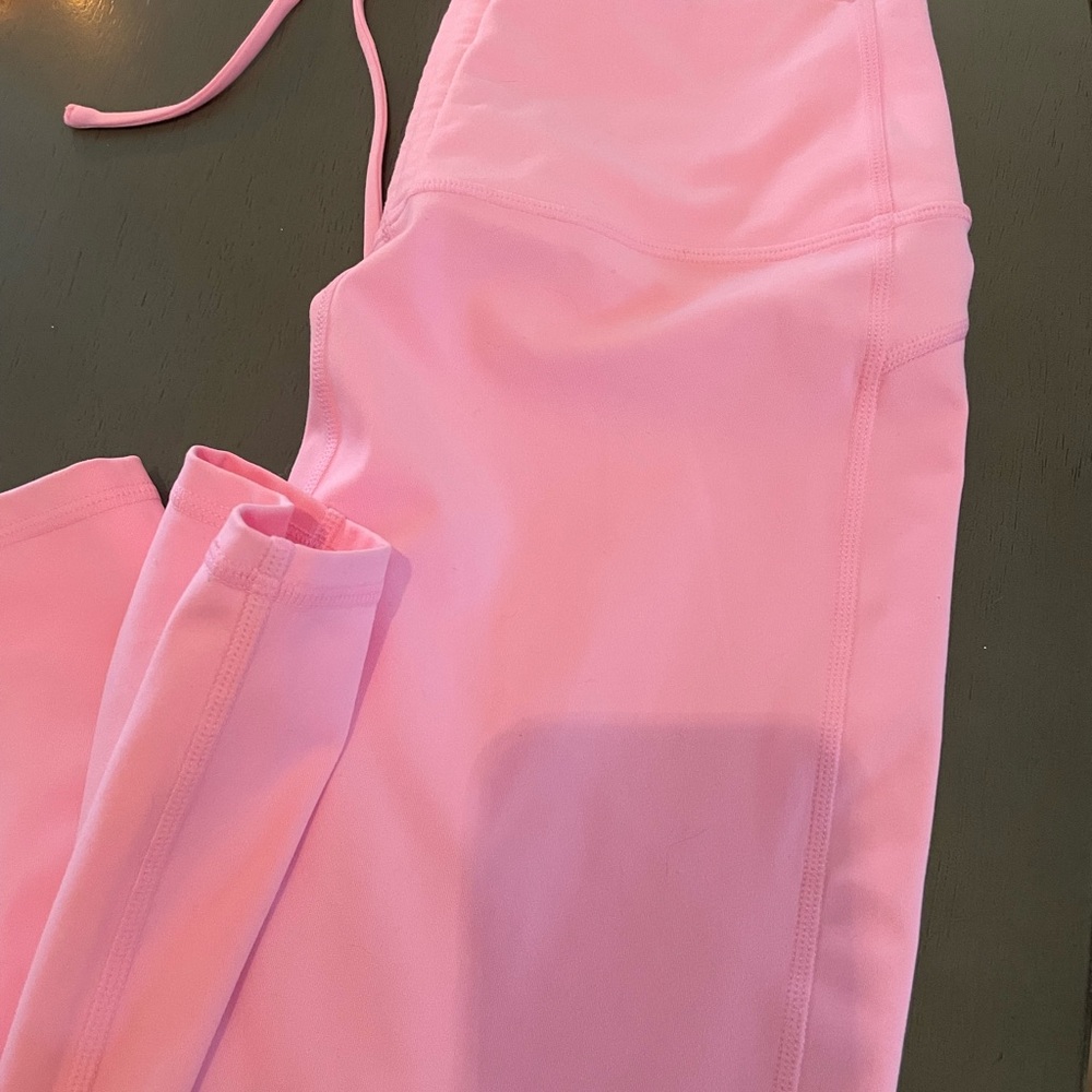 Light pink Fabletics leggings